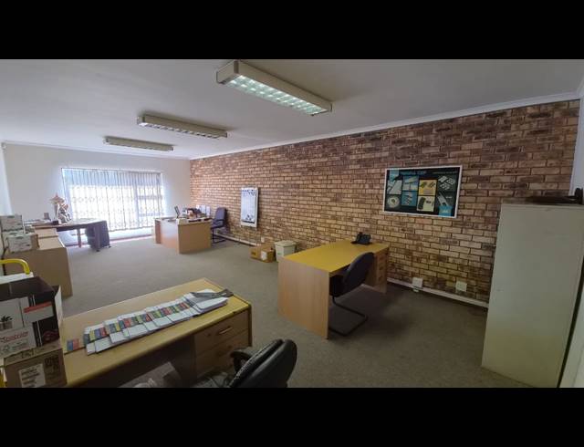 749M² WAREHOUSE TO LET IN KILLARNEY GARDENS